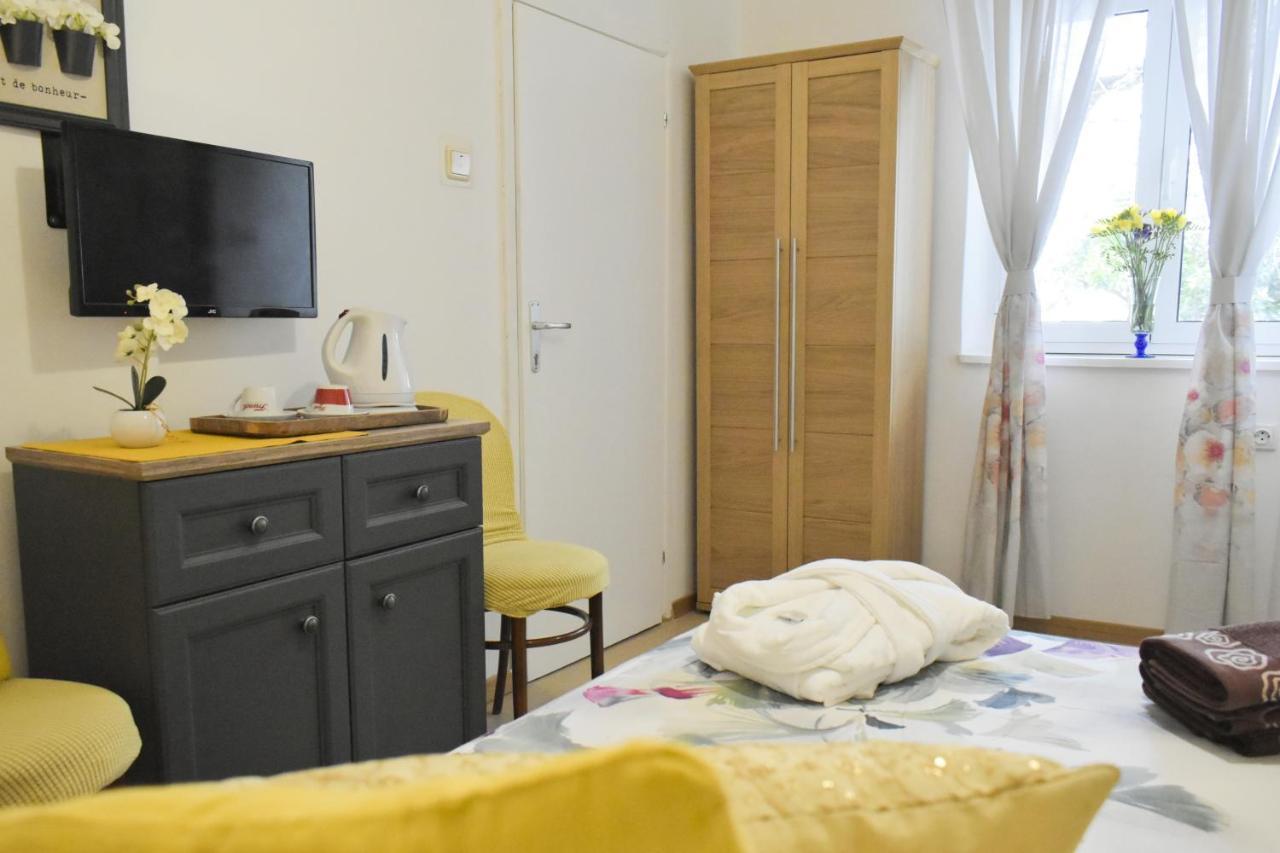 Rooms Monika Dubrovnik Exterior photo